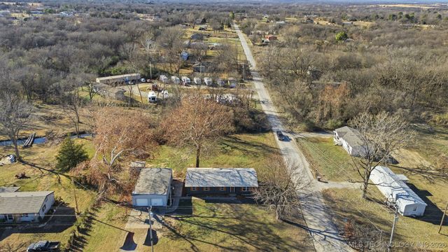 725 N 260 Road, Mounds, OK 74047