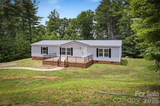 2688 Kite Drive, Lenoir, NC 28645