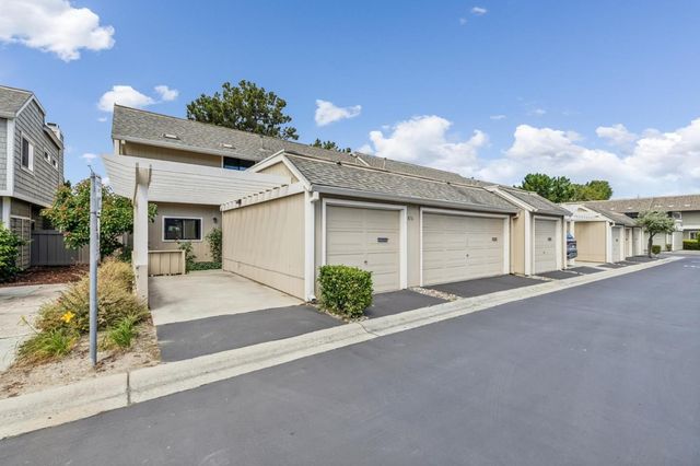 876 Ursa Lane, Foster City, CA 94404