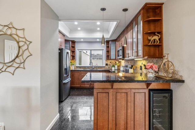 876 Ursa Lane, Foster City, CA 94404