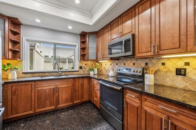 876 Ursa Lane, Foster City, CA 94404