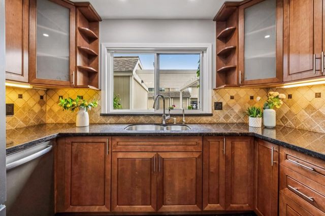 876 Ursa Lane, Foster City, CA 94404