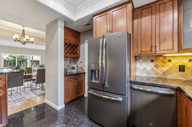 876 Ursa Lane, Foster City, CA 94404