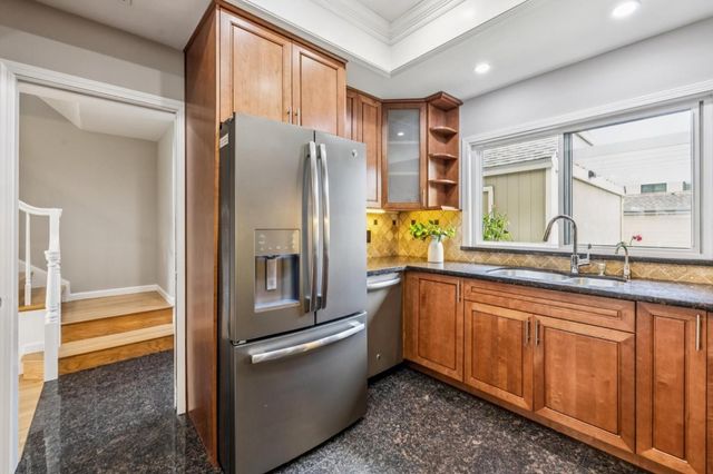 876 Ursa Lane, Foster City, CA 94404