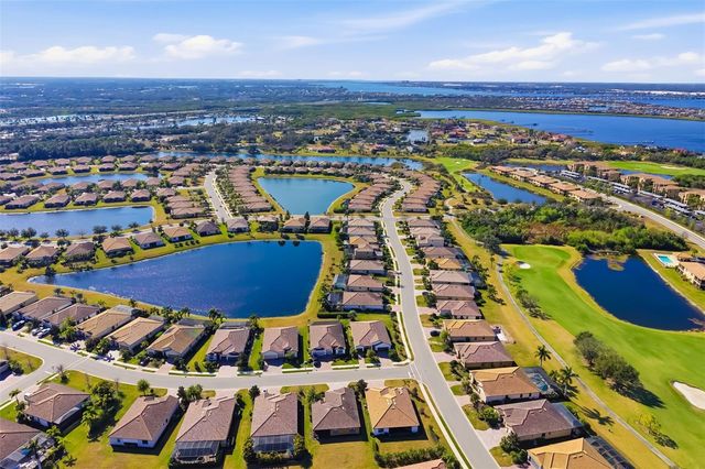 6462 WILLOWSHIRE WAY, Bradenton, FL 34212