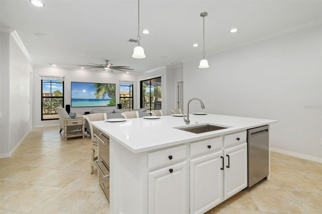 6462 WILLOWSHIRE WAY, Bradenton, FL 34212