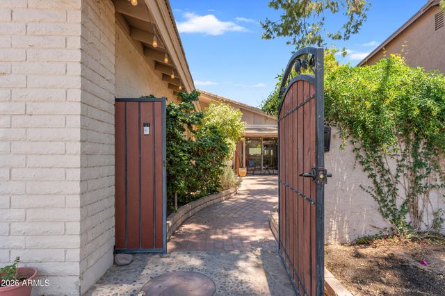 1544 E Driftwood Drive, Tempe, AZ 85283