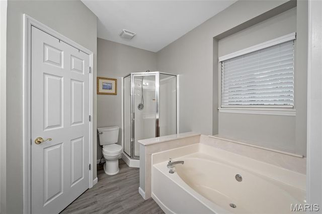 607 Winding Creek Drive, Wentzville, MO 63385