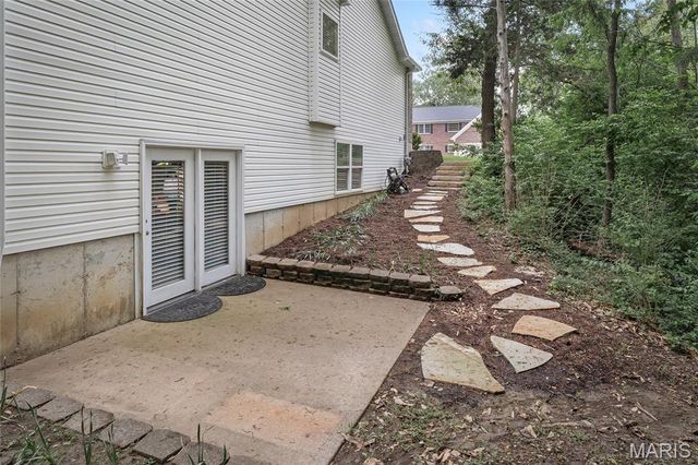 607 Winding Creek Drive, Wentzville, MO 63385