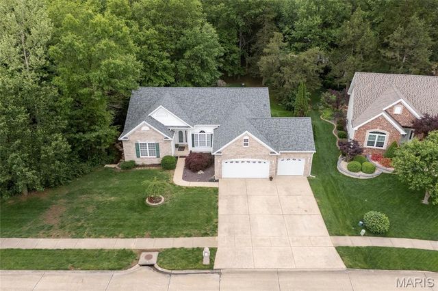 607 Winding Creek Drive, Wentzville, MO 63385