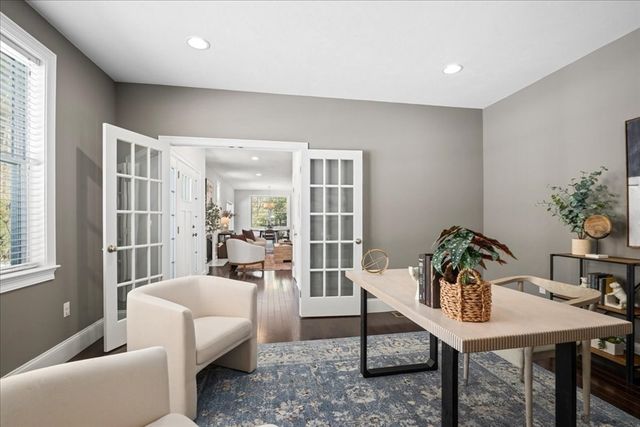 5 N. Pond Way 28, Hopkinton, MA 01748