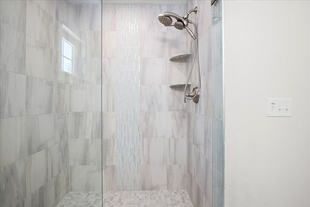 5 N. Pond Way 28, Hopkinton, MA 01748