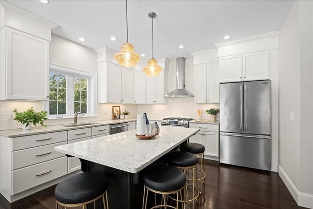 5 N. Pond Way 28, Hopkinton, MA 01748