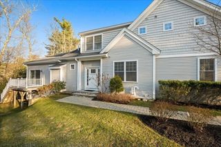 5 N. Pond Way 28, Hopkinton, MA 01748