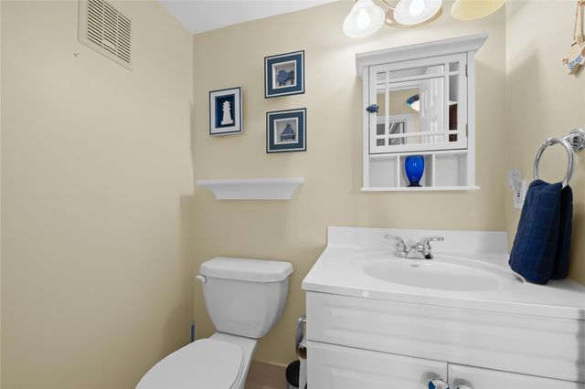 243 N Farnham K 243, Deerfield Beach, FL 33442