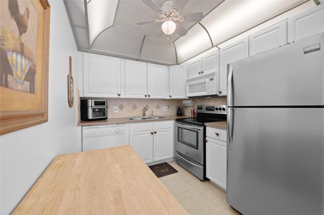 243 N Farnham K 243, Deerfield Beach, FL 33442