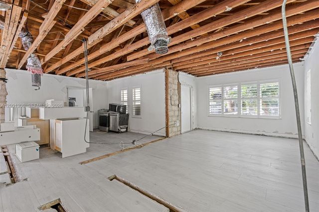 177 NE 47th St, Miami, FL 33137