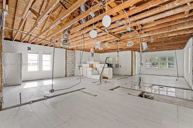 177 NE 47th St, Miami, FL 33137