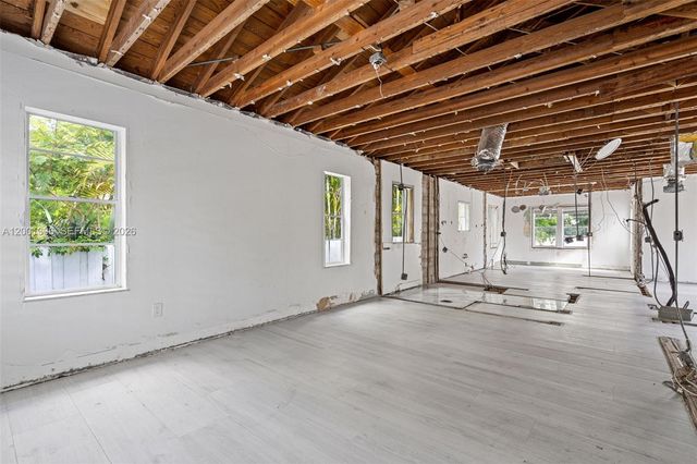 177 NE 47th St, Miami, FL 33137