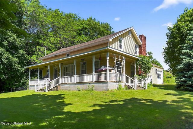 531 McChesney Ave Extension, Brunswick, NY 12180