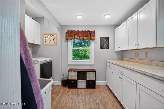 531 McChesney Ave Extension, Brunswick, NY 12180