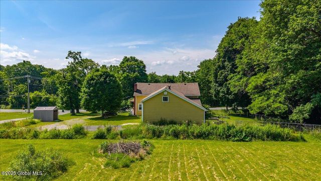 531 McChesney Ave Extension, Brunswick, NY 12180