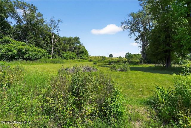 531 McChesney Ave Extension, Brunswick, NY 12180