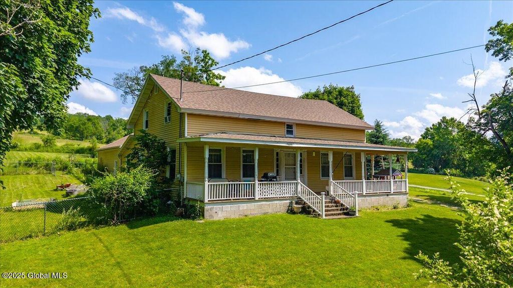 531 McChesney Ave Extension, Brunswick, NY 12180