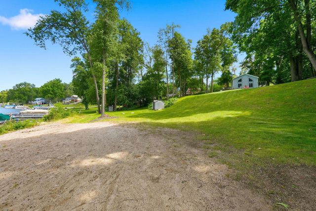 60 Lane 100B Long Lake, Fremont, IN 46737