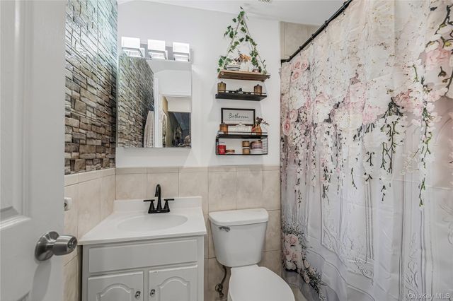 244 Prentiss Avenue, Bronx, NY 10465