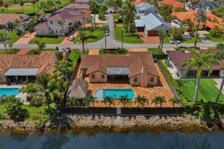 7135 N Augusta Dr, Hialeah, FL 33015
