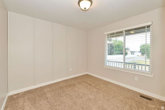 1065 S 1650 E, Clearfield, UT 84015