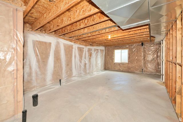 1065 S 1650 E, Clearfield, UT 84015