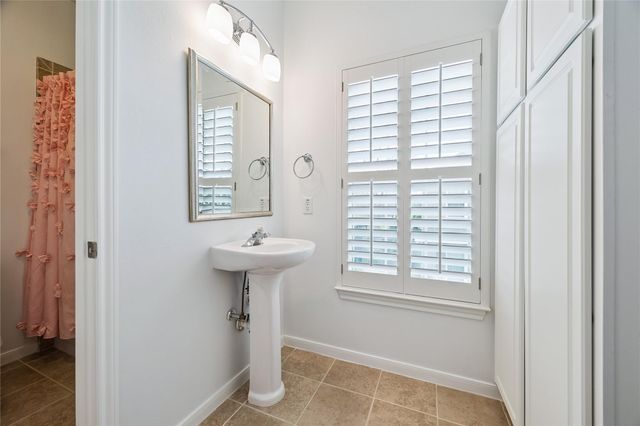 1438 Waseca Street, Houston, TX 77055