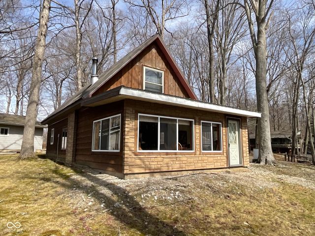 5560 S No Name Lane, Brazil, IN 47834