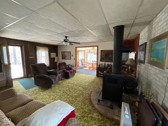 5560 S No Name Lane, Brazil, IN 47834