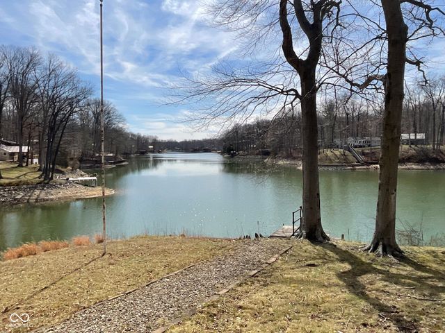 5560 S No Name Lane, Brazil, IN 47834