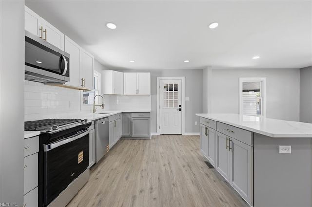 3 Beechwood RD, Hampton, VA 23666