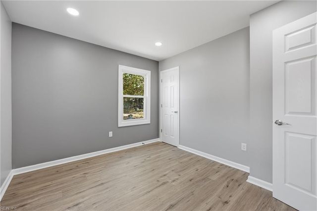 3 Beechwood RD, Hampton, VA 23666