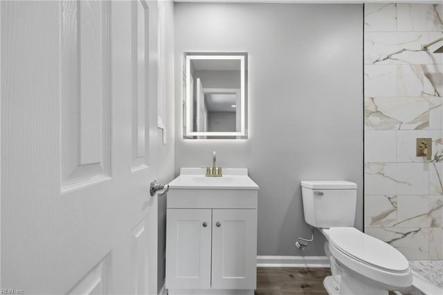 3 Beechwood RD, Hampton, VA 23666