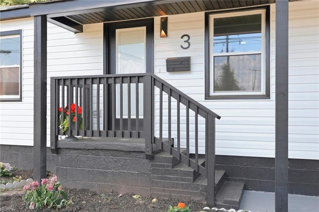3 Beechwood RD, Hampton, VA 23666