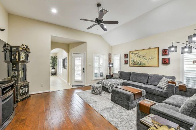 2510 Amy Lee Drive, Conroe, TX 77304