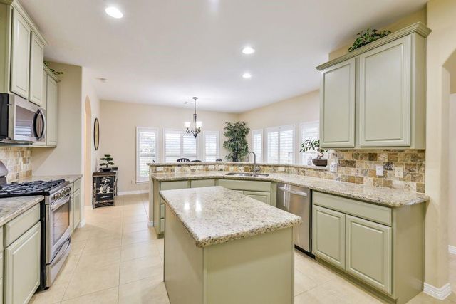 2510 Amy Lee Drive, Conroe, TX 77304