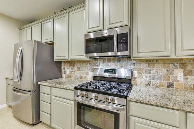 2510 Amy Lee Drive, Conroe, TX 77304