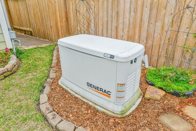 2510 Amy Lee Drive, Conroe, TX 77304