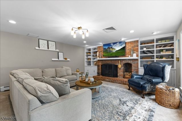 78 Spring Ridge Dr, Berkeley Heights Twp., NJ 07922