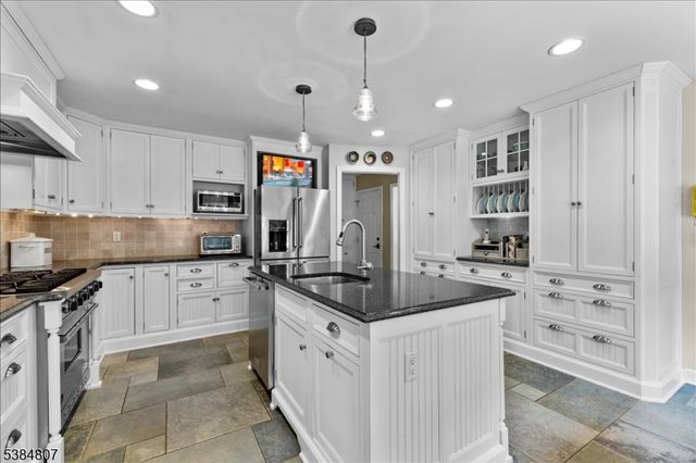 78 Spring Ridge Dr, Berkeley Heights Twp., NJ 07922