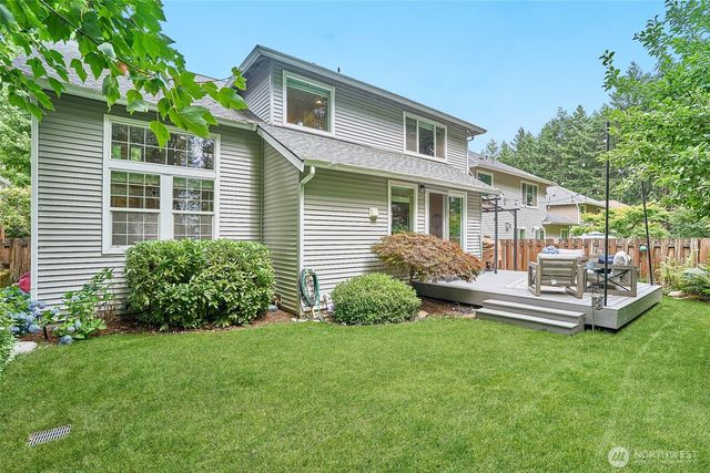 28091 Maple Ridge Way SE, Maple Valley, WA 98038