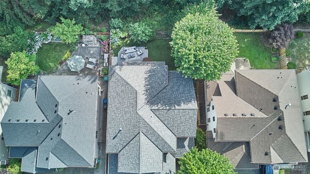 28091 Maple Ridge Way SE, Maple Valley, WA 98038
