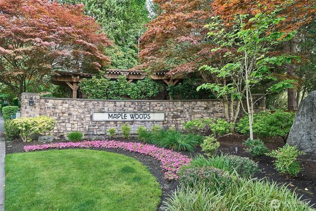 28091 Maple Ridge Way SE, Maple Valley, WA 98038